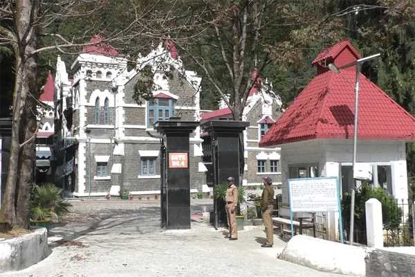 विधायक यौन शोषण मामला: हाईकोर्ट ने मीडिया ट्रायल पर पीड़िता से मांगा जवाब